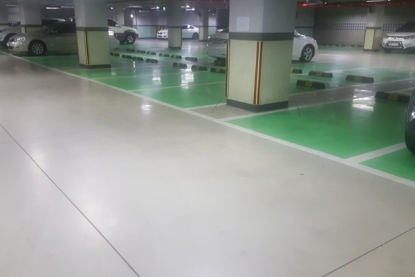 실제 주차되어 있는 모습입니다